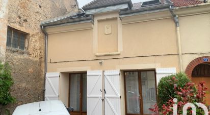 Town house 4 rooms of 81 m² in Hondevilliers (77510)