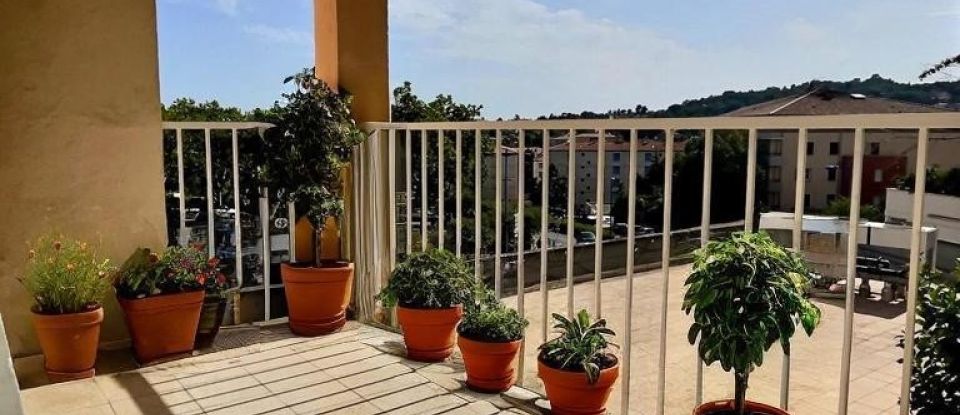 Apartment 3 rooms of 76 m² in Manosque (04100)