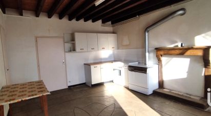 House 3 rooms of 74 m² in Saint-Cyr-des-Gâts (85410)