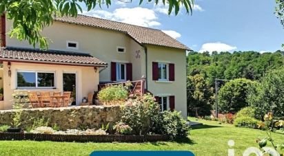 Estate 11 rooms of 270 m² in Grun-Bordas (24380)