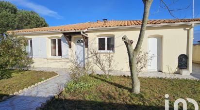 Traditional house 3 rooms of 100 m² in Saint-Just-Luzac (17320)