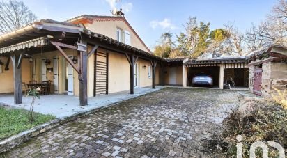 Traditional house 6 rooms of 127 m² in Carmaux (81400)