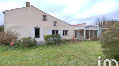 Maison 5 pièces de 127 m² à Surgères (17700)