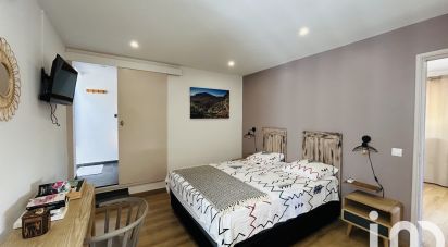 Maison 8 pièces de 255 m² à Saint-Paul (97434)