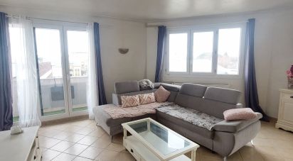 Apartment 3 rooms of 79 m² in Tarbes (65000)