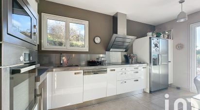 Maison 5 pièces de 174 m² à Légny (69620)