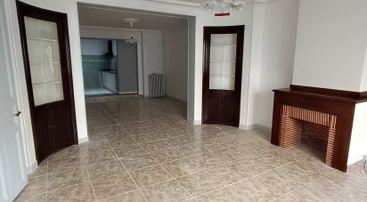 House 4 rooms of 121 m² in Mazamet (81200)