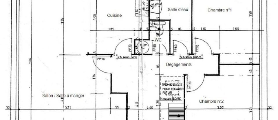 Traditional house 5 rooms of 109 m² in Dangers (28190)