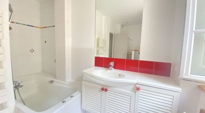 Appartement 1 pièce de 34 m² à Paris (75018)