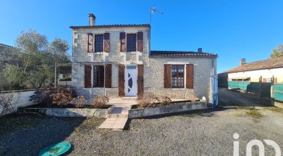 Maison 4 pièces de 85 m² à Verdille (16140)