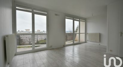 Apartment 1 room of 32 m² in Plaisir (78370)