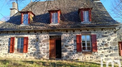 Maison 5 pièces de 145 m² à Saint-Cernin (15310)