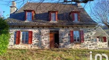 Maison 5 pièces de 145 m² à Saint-Cernin (15310)