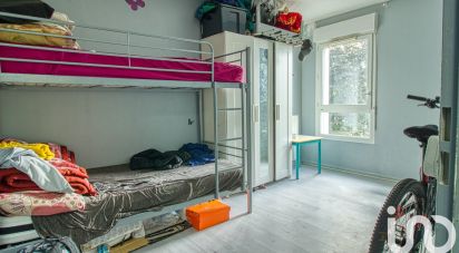 Appartement 4 pièces de 81 m² à Stains (93240)