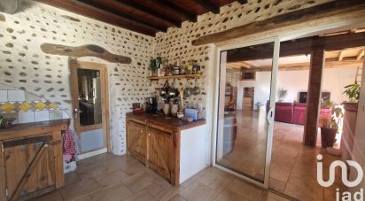 Country home 4 rooms of 225 m² in Larreule (65700)