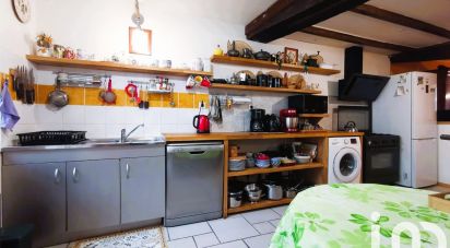 House 8 rooms of 178 m² in Fontenay-le-Comte (85200)