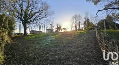 Land of 1,527 m² in Amendeuix-Oneix (64120)