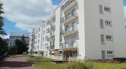 Apartment 4 rooms of 71 m² in Nantes (44300)