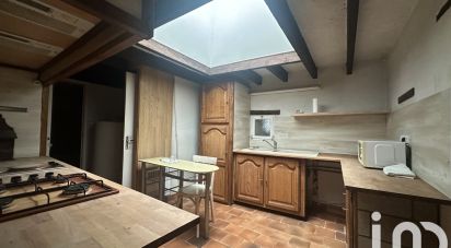 Country house 5 rooms of 121 m² in Joué-l'Abbé (72380)