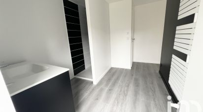 Maison 5 pièces de 157 m² à Yssac-la-Tourette (63200)