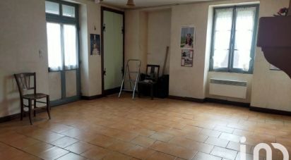 Village house 3 rooms of 68 m² in Saint-Flovier (37600)