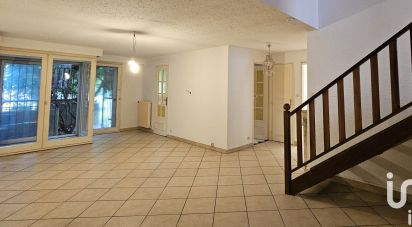 Apartment 3 rooms of 71 m² in Avignon (84000)