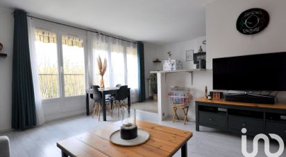 Apartment 3 rooms of 60 m² in Bruyères-le-Châtel (91680)