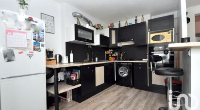 Apartment 3 rooms of 60 m² in Bruyères-le-Châtel (91680)