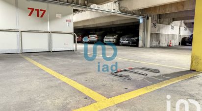 Parking of 11 m² in Paris (75013)