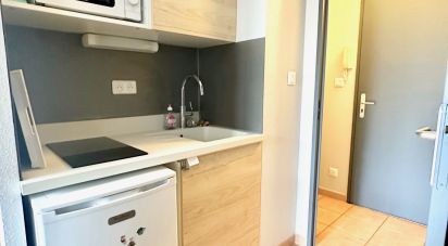 Studio 1 pièce de 18 m² à Avignon (84000)