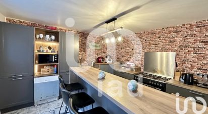 Maison 7 pièces de 192 m² à Rocourt-Saint-Martin (02210)