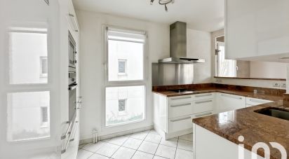 Apartment 3 rooms of 69 m² in Sainte-Geneviève-des-Bois (91700)