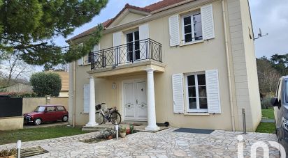 Traditional house 7 rooms of 171 m² in Saint-Prix (95390)