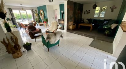 House 7 rooms of 142 m² in Le Coudray-Montceaux (91830)