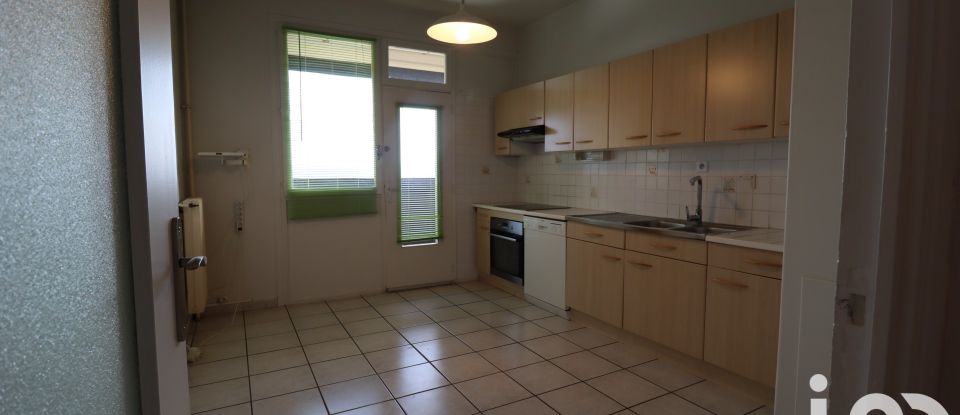 Appartement 5 pièces de 105 m² à Cournon-d'Auvergne (63800)