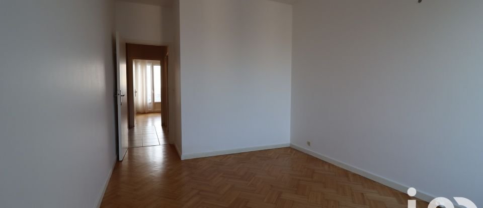 Appartement 5 pièces de 105 m² à Cournon-d'Auvergne (63800)