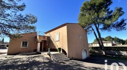 Traditional house 5 rooms of 143 m² in Nîmes (30900)