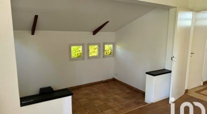 House 4 rooms of 100 m² in Morlaàs (64160)