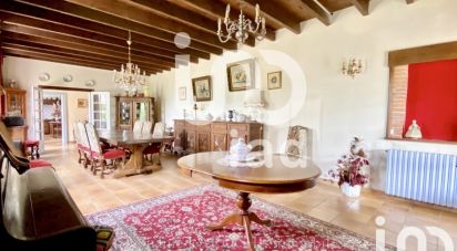 Traditional house 8 rooms of 307 m² in Beauzelle (31700)