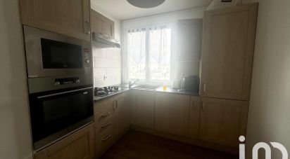 Apartment 3 rooms of 49 m² in Clichy-sous-Bois (93390)