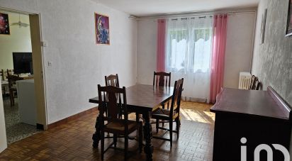 Traditional house 4 rooms of 102 m² in Les Peintures (33230)