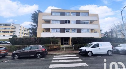 Apartment 3 rooms of 69 m² in Domont (95330)