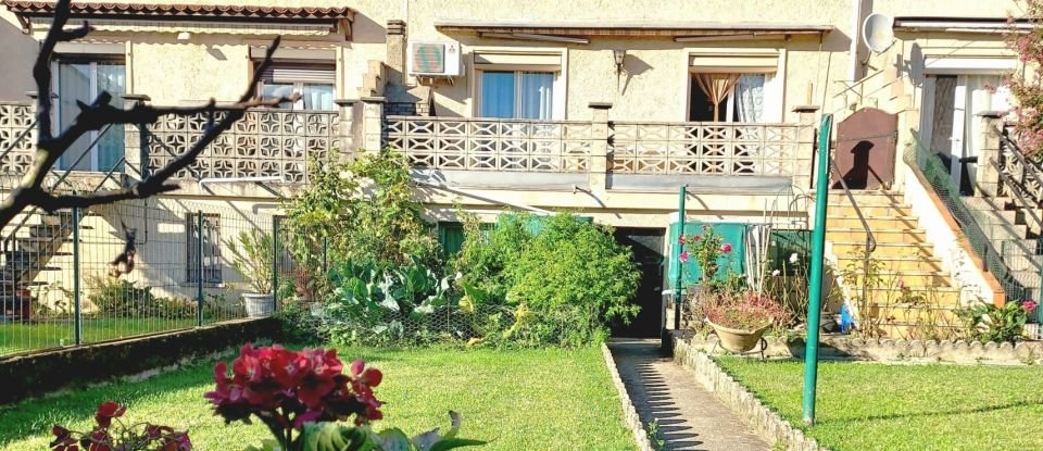 House 5 rooms of 95 m² in Aussillon (81200)