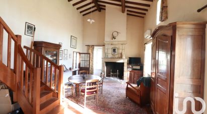 Traditional house 7 rooms of 190 m² in Cercoux (17270)