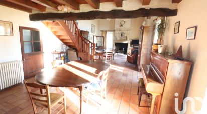 Traditional house 7 rooms of 190 m² in Cercoux (17270)