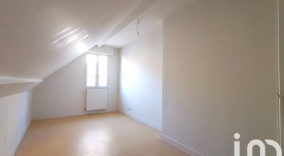 Appartement 3 pièces de 65 m² à Maintenon (28130)