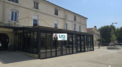 Restaurant of 240 m² in Bagnols-sur-Cèze (30200)