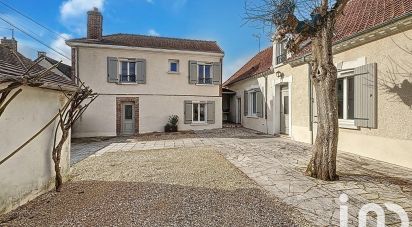 Village house 9 rooms of 225 m² in Donnemarie-Dontilly (77520)