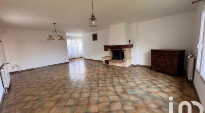 House 6 rooms of 113 m² in Villeneuve-le-Roi (94290)