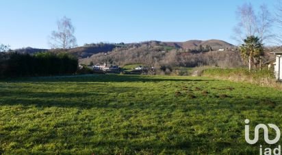 Land of 1,285 m² in Issor (64570)